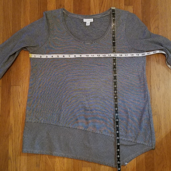 J Jill Long sleeve asymmetrical t-shirt - Picture 4 of 6